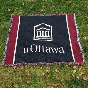 University of Ottawa Blanket Tapestry Knit Throw